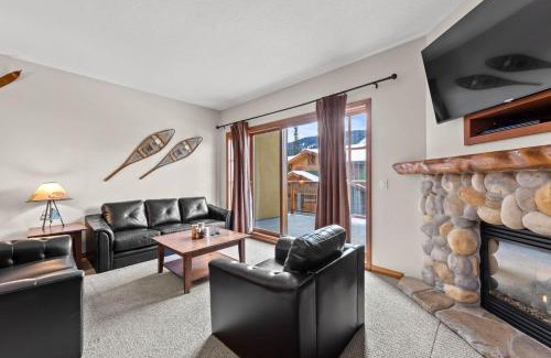 Sun Peaks Casa | Trails Edge #17 By Bear Country
