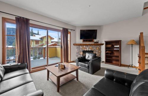 Sun Peaks Casa | Trails Edge #17 By Bear Country