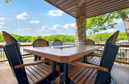 Sunrise Beach Casa | Trails End Hideaway - Waterfront