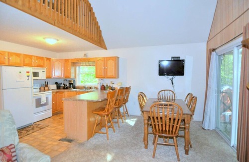 Great Cacapon Casa | Bienvenido a Trail's End River Retreat - A Sweet Escape