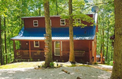 Stanton Casa | Trailseeker Cabin w King Bed Hot Tub at Red River Gorge Natural Bridge