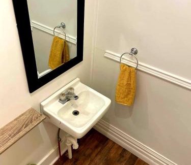 South Range Apartamento | Trailside Furnished Apartment