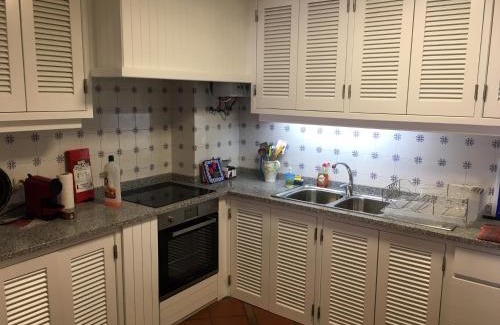Lanhelas Casa | Trajadinha - Casa da Travessa