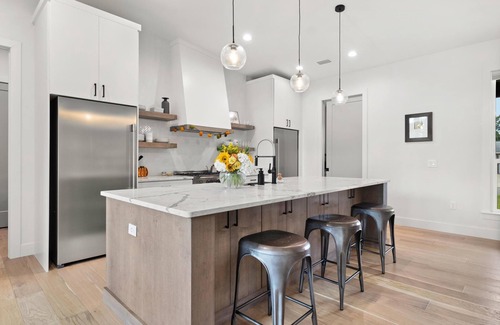 Gainesville Casa | Trampoline, Basketball and Grill! Central, Modern New Build!