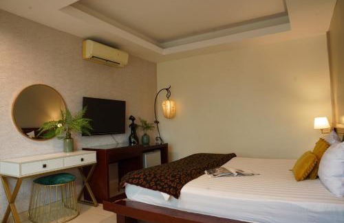 Binh Thanh Hotel | Trang An Hotel - 5 minutes Landmark 81