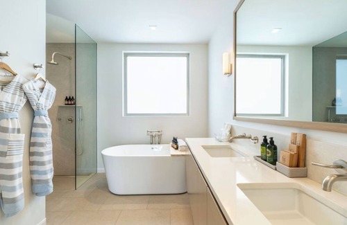 Providenciales Hotel | Tranquil Island Villa Near Samsara Beach & Scenic Ocean Views