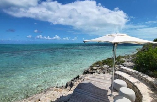 Providenciales Hotel | Tranquil Island Villa Near Samsara Beach & Scenic Ocean Views