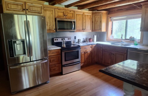 Libby Cabina | Tranquil 1-bedroom in Libby