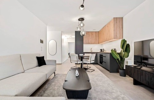 Gasperich Apartamento | Tranquil 1BR in Gasperich - Modern & Cozy