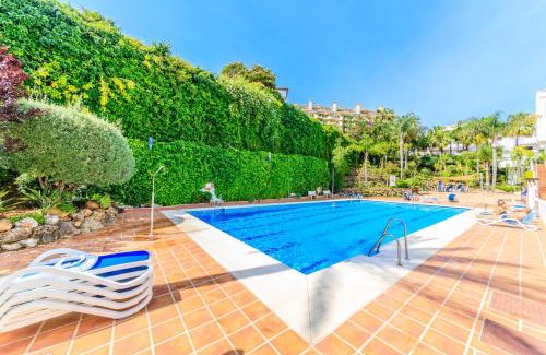 Nueva Andalucia Apartamento | Tranquil 2 BDRM Peaceful Apt w/2 Pools