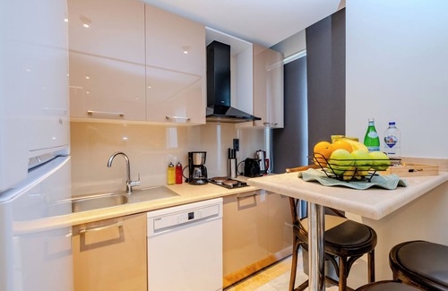 Kabatas Apartamento | Tranquil 2-bedroom apartment with AC in Istanbul