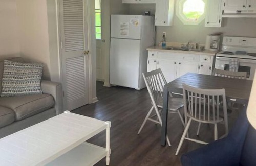 Winchester Cabina | Tranquil 2-bedroom cabin in Winchester with WiFi and AC
