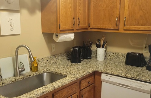 Duck Condominio | Tranquil 2-bedroom condo in Duck with WiFi, AC. Enjoy your stay