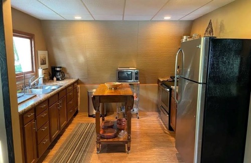 Montello Cabaña | Tranquil 2 Bedroom Getaway on Private Lake
