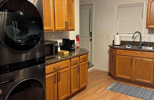 North Ironbound Casa | Tranquil 2-bedroom house in Newark with AC, WiFi