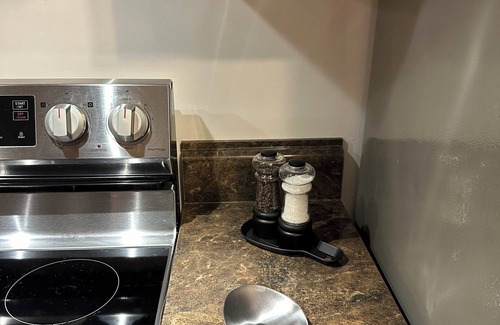 North Ironbound Casa | Tranquil 2-bedroom house in Newark with AC, WiFi