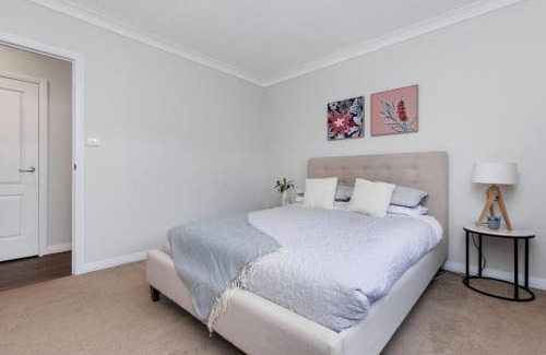 Lake Albert Villa | Tranquil 2-bedroom retreat