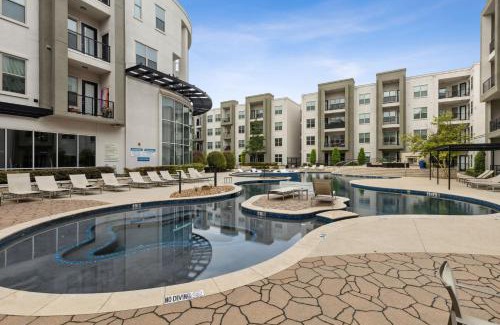 Dallas Apartamento | Tranquil 2BR I Pool I Gym I Parking I Workspace