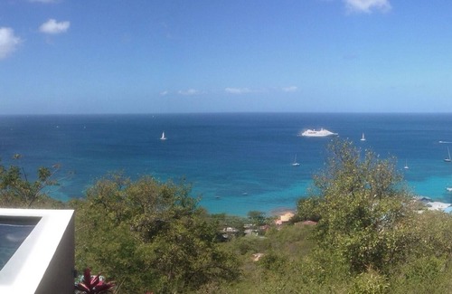 Belmont Casa | Tranquil 3-bedroom house in Bequia, SVG with AC, WiFi. Enjoy a peaceful getaway