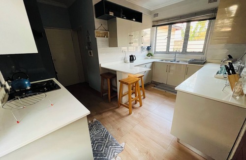 Lusaka Casa | Tranquil 3-bedroom house with WiFi in Lusaka, New Kasama and power backup