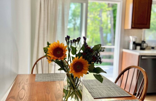 Narragansett Casa | Tranquil 3-bedroom Narragansett home - beach passes included!!