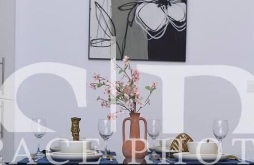 Canonbury Apartamento | Tranquil 3 BR Escape: For Families or Groups