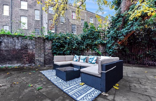 Canonbury Apartamento | Tranquil 3 BR Escape For Families or Groups