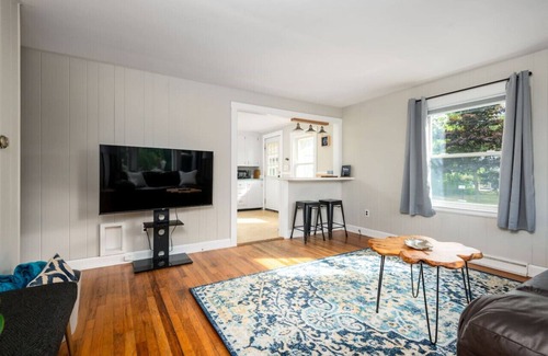 South Portland Casa | Tranquil 3B Residence: Near Downtown Portland