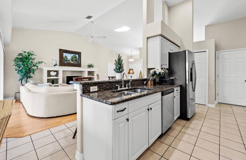Warm Mineral Springs Casa | Tranquil 3BR/2BA Oasis - Steps from Warm Mineral Springs Park