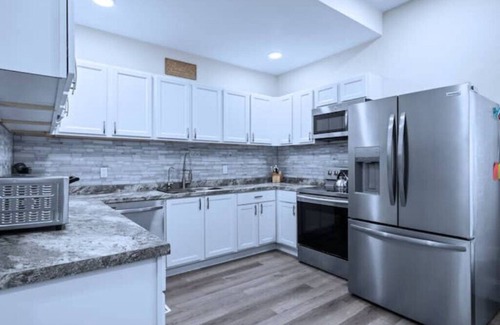 Sumner Casa | Tranquil 7-Bed Retreat NEAR I-75