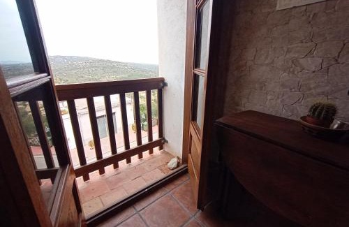 Cervera del Maestrat Casa | Tranquil and Spacious Townhouse in Historical and Picturesque Cervera Del Maestre
