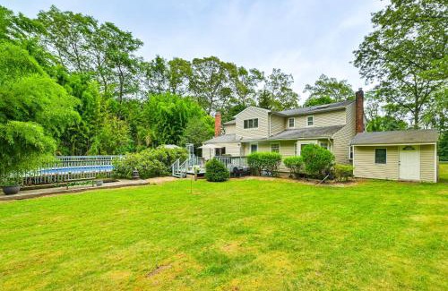 Hauppauge Casa | Tranquil and Pet-Friendly Estate on Long Island!