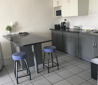 Kidd's Beach Apartamento | Tranquil and Spacious Flat and Sound of the Ocean