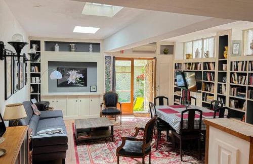 Pezenas Apartamento | Tranquil apt with patio, Pézenas historic centre