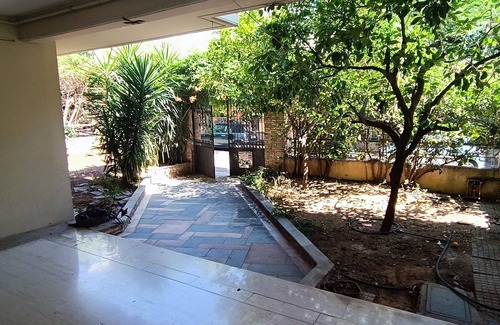 Agia Paraskevi Apartamento | Tranquil Athens Garden Apt|2BDR-2BA-a/c-near Metro