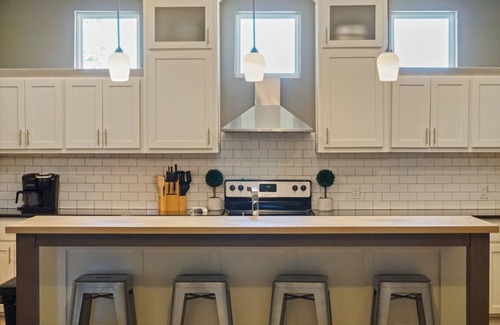 Oklahoma City Casa | Tranquil Backyard, Clean Open-Concept, Fresh Decor, Great Location, Nice Kitchen
