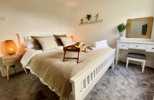 Bridge Casa | Tranquil Bridge Escape