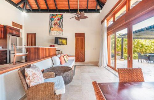 Punta Cana Casa | Tranquil bungalow with picuzzi at Green Village CC