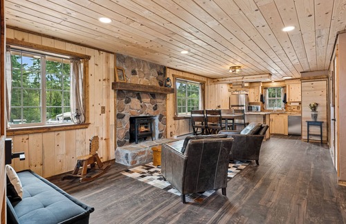 Burley Casa | Tranquil Bunkhouse Apartment at Lazy K Stables