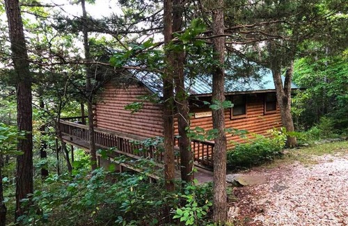 Eureka Springs Cabina | Cabina superior de la montaña: bañera de hidromasaje de lujo para dos y cubierta expansiva