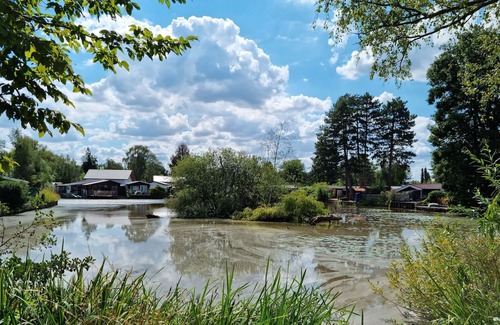 Geel Chalet De Esquí | Chalet en una zona tranquila de Geel con jardín