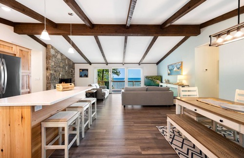 Jacksonport Casa | Tranquil Cliff Cottage - Northern Door County