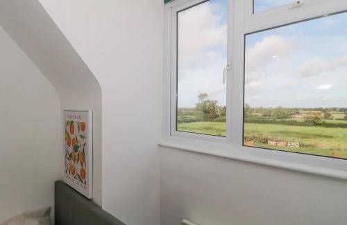 Bushton Casa | Tranquil Clyffe Cottage