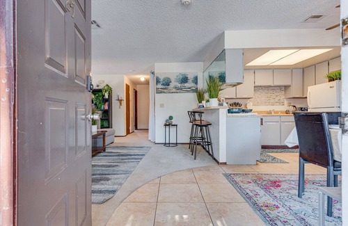 Paradise Condominio | 🌈Tranquil condo with cozy king beds🌈decaf/ regular coffee✨work from🏡✨fast wifi✨
