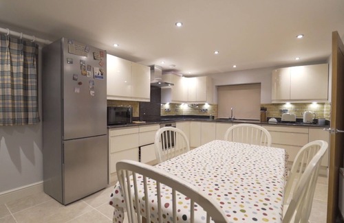Langport Casa | Tranquil, converted barn annex, spectacular gardens