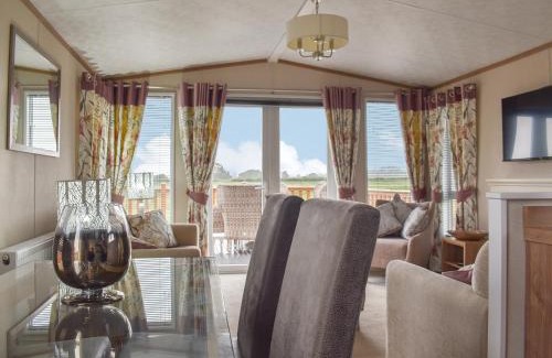 Corton Casa | Tranquil Dawn