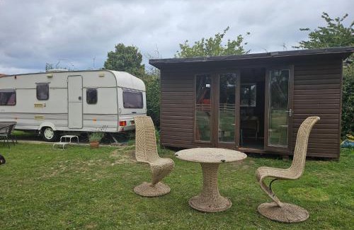 Mablethorpe Casa | Tranquil Equestrian Escape - Sleeps 2