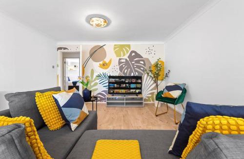 Bushey Apartamento | Tranquil Escape In Hertfordshire, Free Parking, 2 Bed, 2 Bath, Sleeps 6