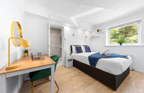 Bushey Apartamento | Tranquil Escape In Hertfordshire, Free Parking, 2 Bed, 2 Bath, Sleeps 6