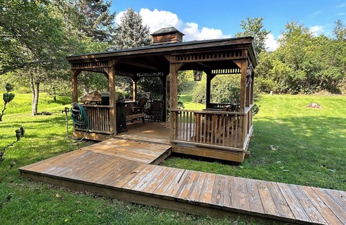 Simmonsville Casa | Tranquil Escape in New Castle